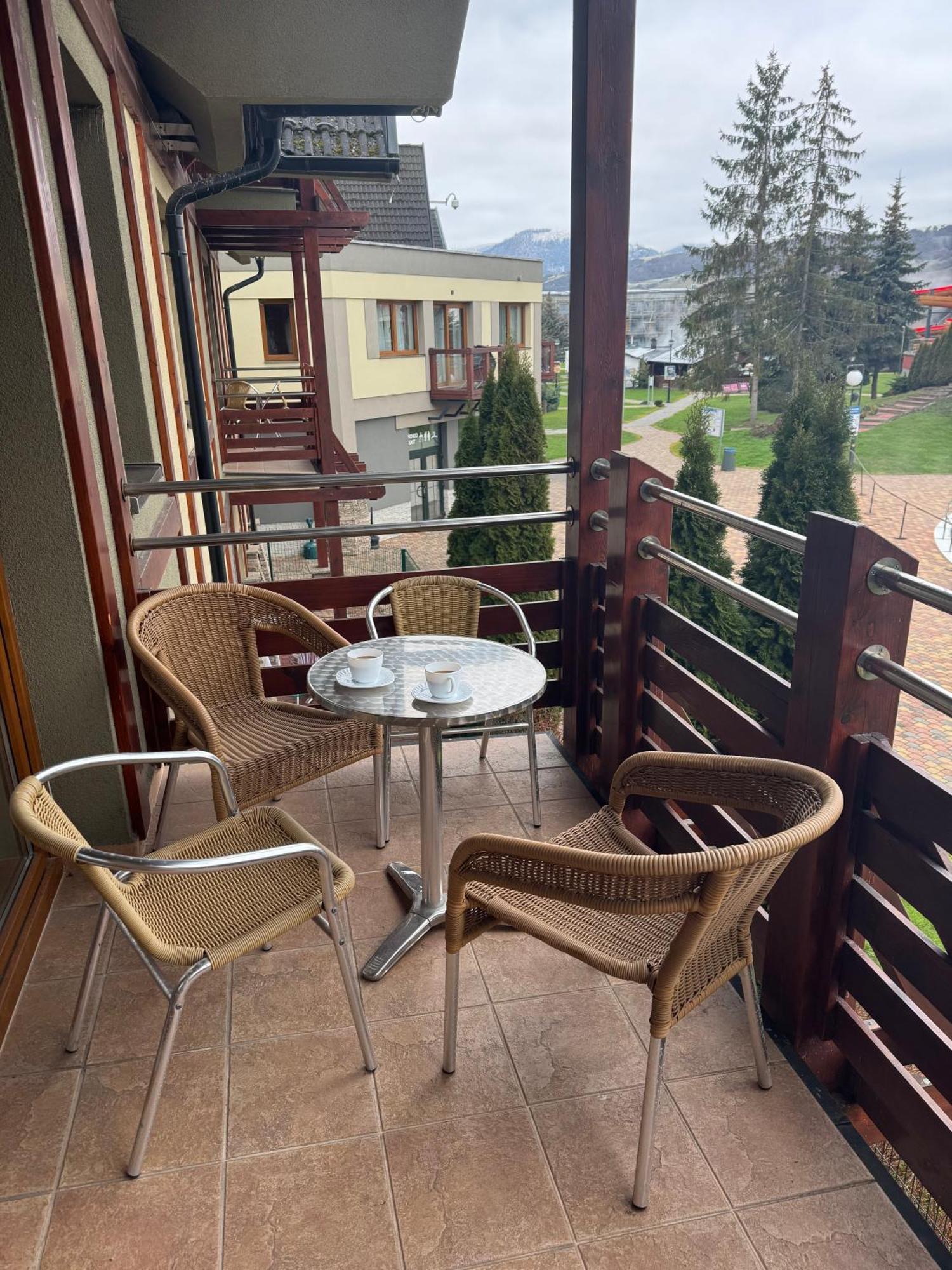 Apartman Paradise Bešeňová Eksteriør billede
